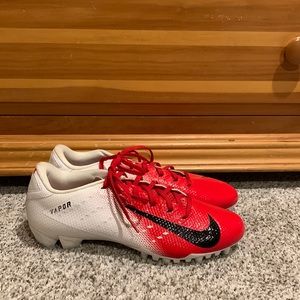 Nike Vapor Untouchable Varsity Football Cleats